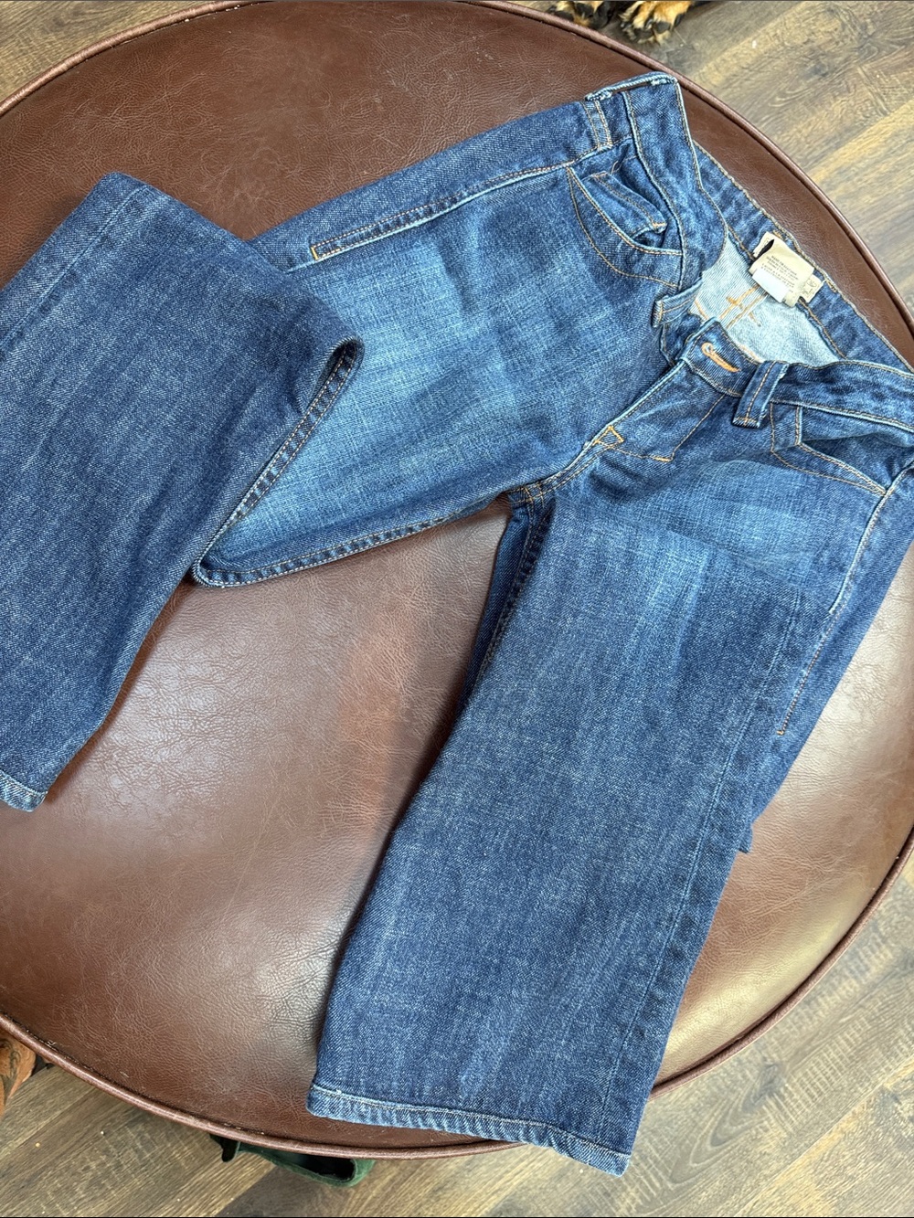William Rast Women's Straight-Leg Jeans in Medium Blue Wash 98% cotton!